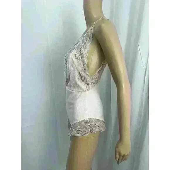 Marilyn Monroe Me Off Negligee Stretchy Lace Bodysuit Lingerie Pink Size M EUC - Picture 5 of 16